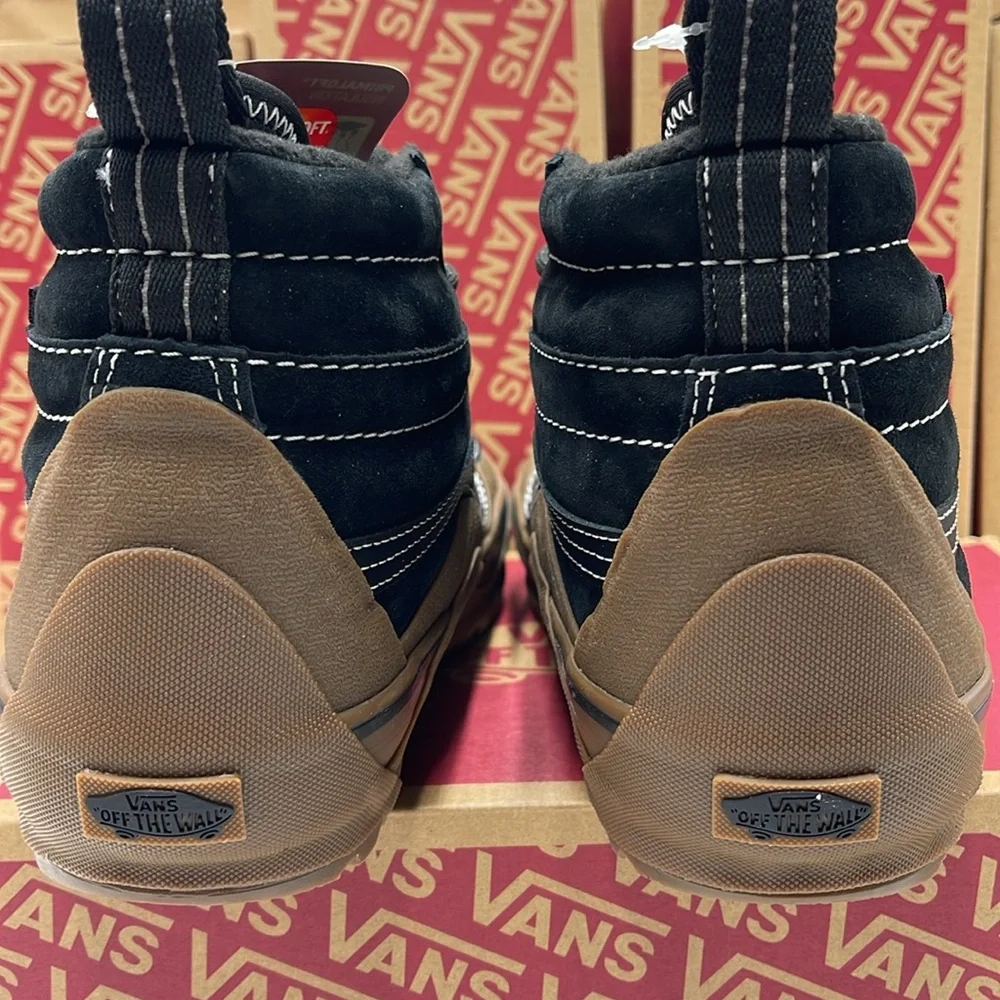 Vans Men’s Sk8-Hi Dip Mte-2
Black/Gum
VN0009QKB9M
Boots Cold Weather Snea… - Picture 14 of 16